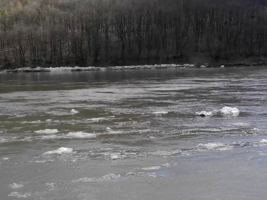 Синоптики предупреждают о повышении уровня вод в реках Украины в ближайшие дни
