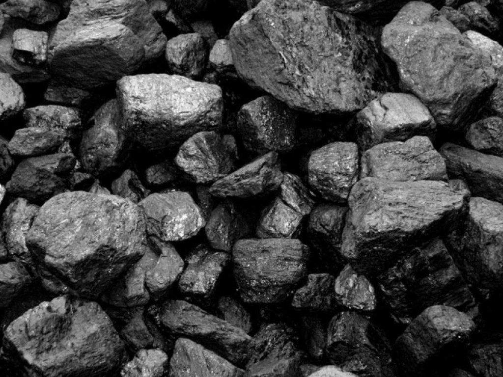 С начала года в Украине резко снизилась добыча угля