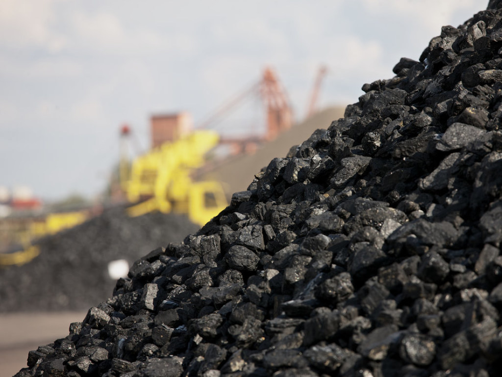 С начала года украинские шахты сократили добычу угля почти на 30%