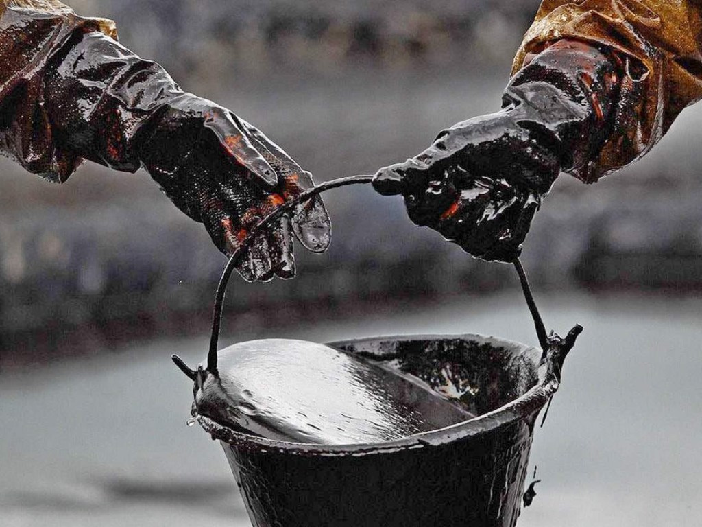 Цена нефти марки Brent опустилась ниже 70 долларов за баррель
