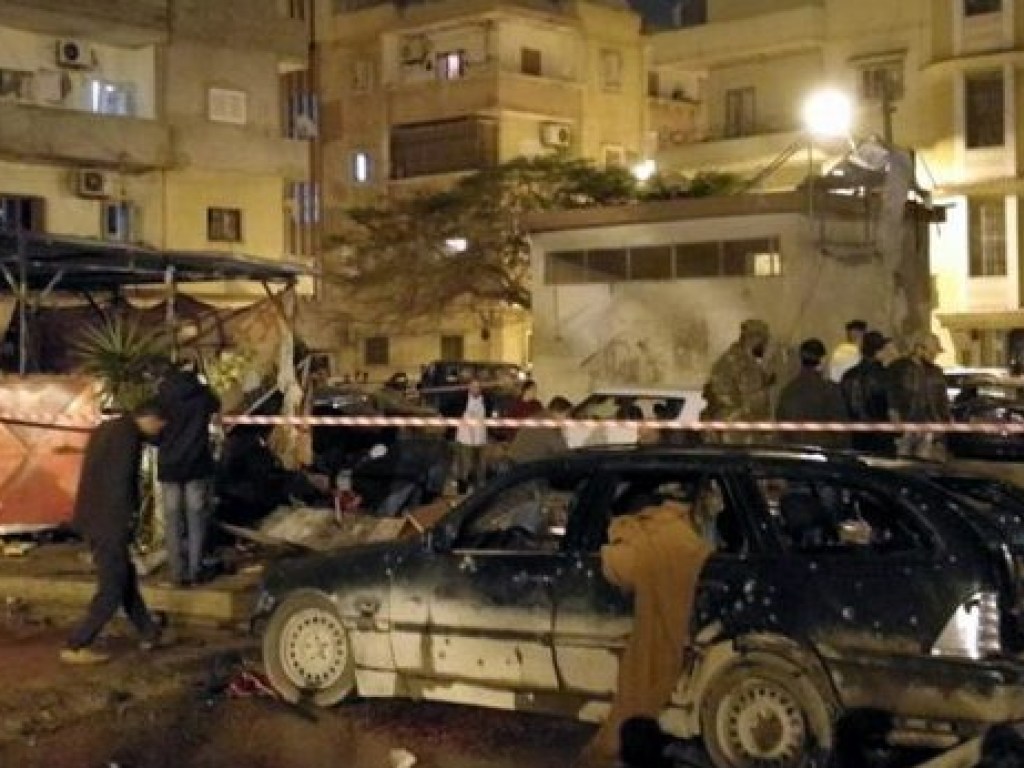 В Ливии смертник подорвал автомобиль на КПП (ФОТО)
