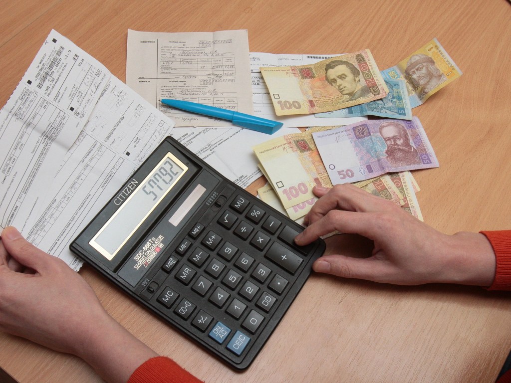 Долги украинцев за услуги ЖКХ достигли 36,8 миллиарда гривен