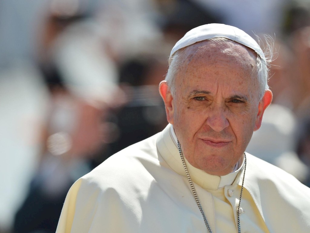 Папа Римский в пасхальном обращении пожелал мира Украине