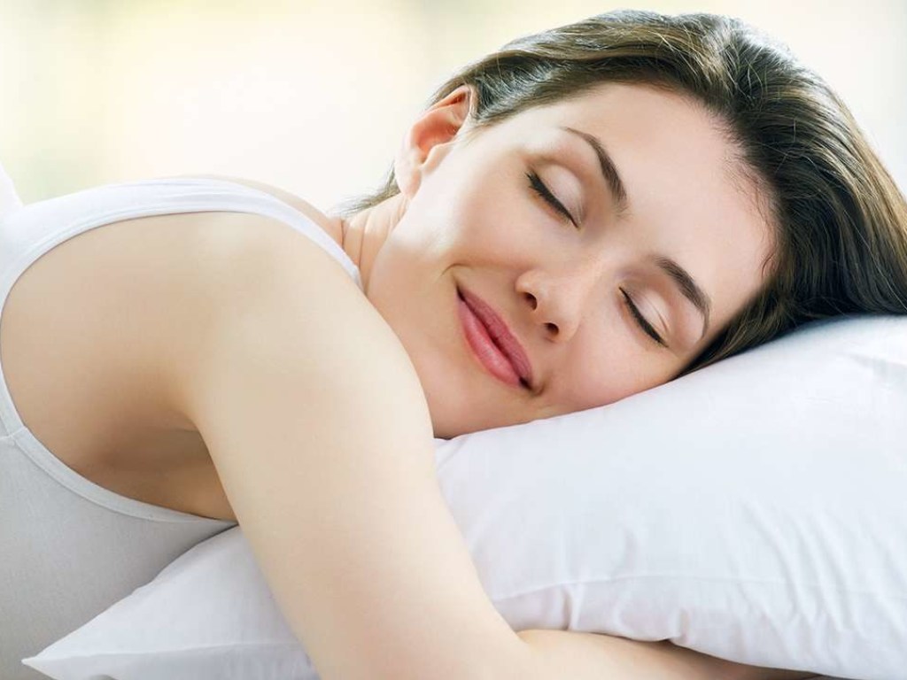 Полноценному сну мешают цитрусовые и бобовые – врач