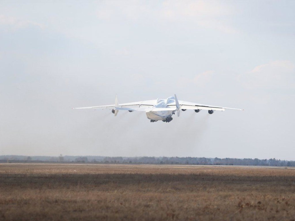 Украинский самолет-гигант «Мрия» отправился в коммерческий рейс (ФОТО, ВИДЕО)