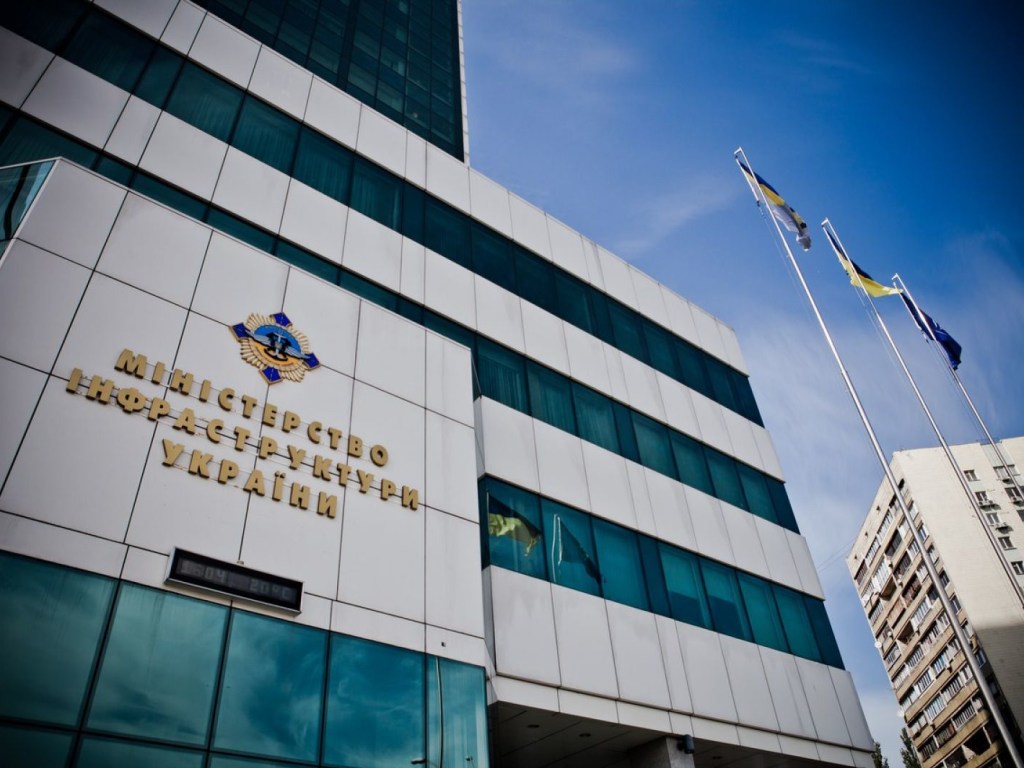 МИУ предлагает построить еще один международный аэропорт для Киева