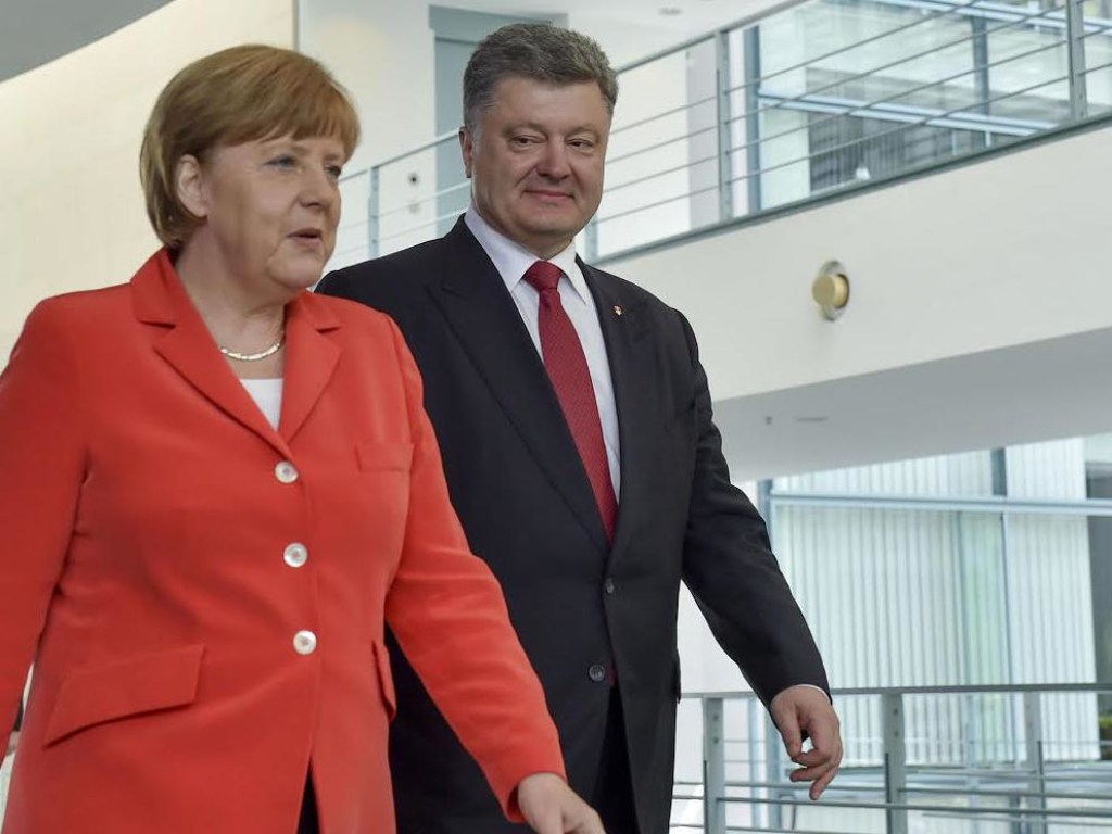 Политолог: Ключевым вопросом во время встречи Порошенко и Меркель будут миротворцы и Минск