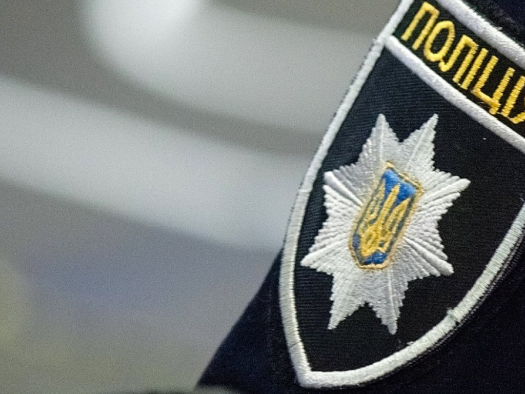 Во Львове на улице полиция обнаружила двухлетнего босоногого мальчика без родителей (ФОТО)