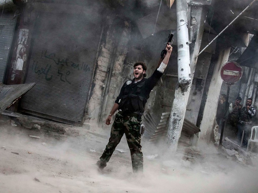 Мир готовится к войне: Западные СМИ и политики ожидают обострения военных действий в Сирии