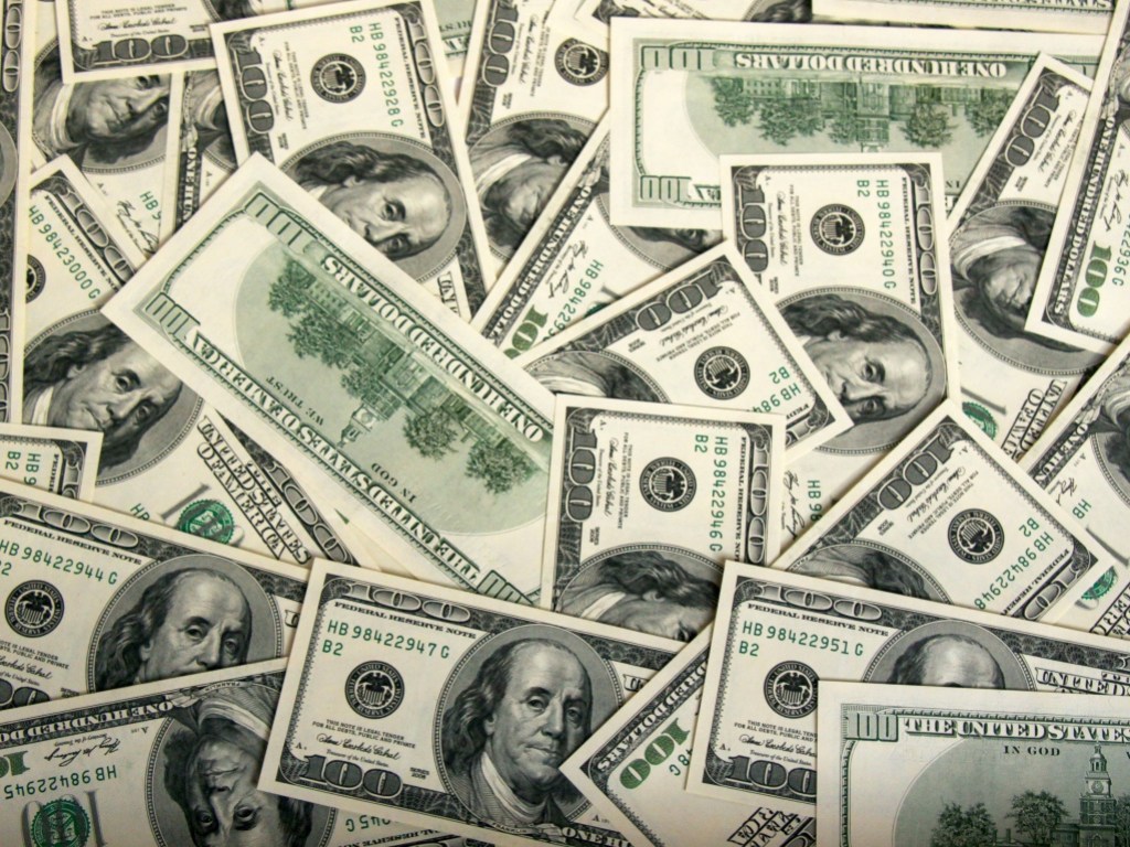 НБУ установил официальный курс на уровне 25,97 гривны за доллар