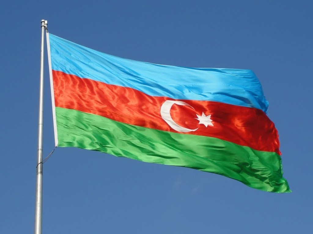 В Азербайджане проходят досрочные выборы президента