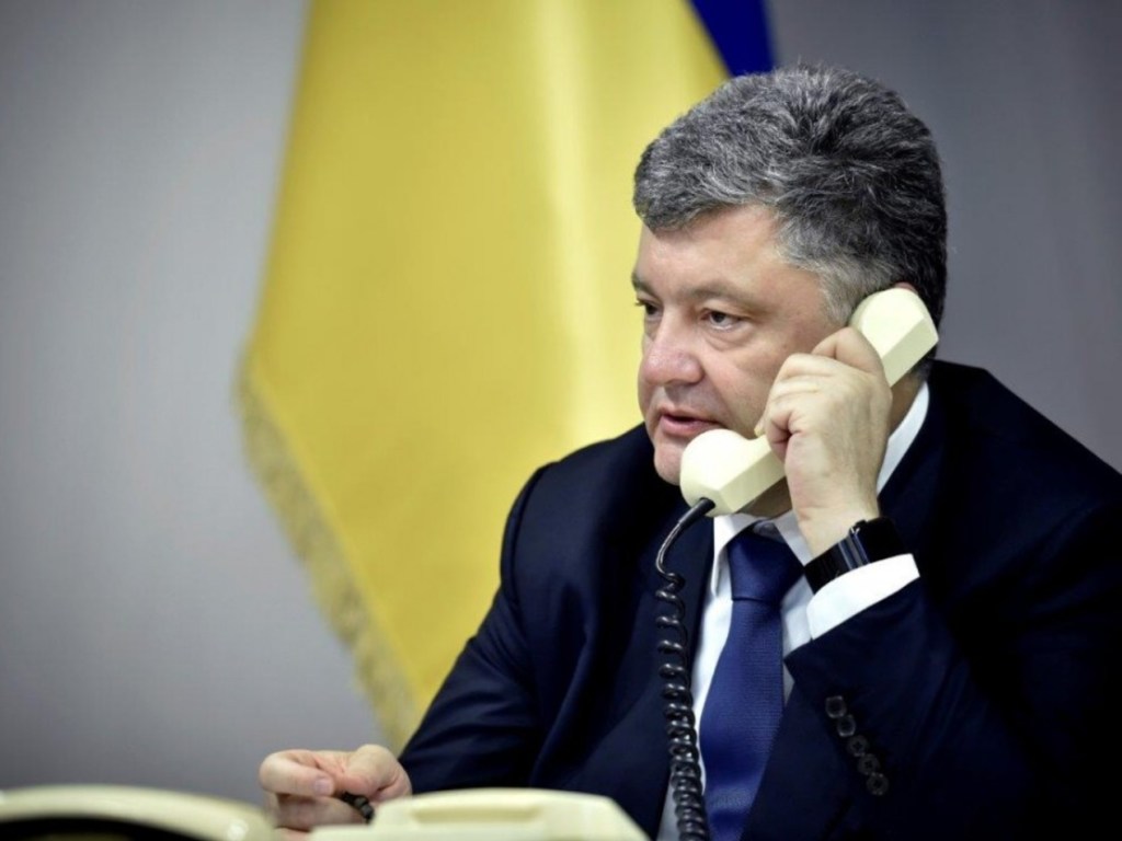 Мэй и Порошенко по телефону обсудили ужесточение санкций против РФ