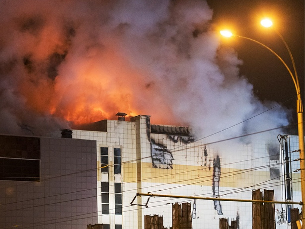 Пожар в Кемерово: в ТЦ два года не ремонтировали противопожарную систему