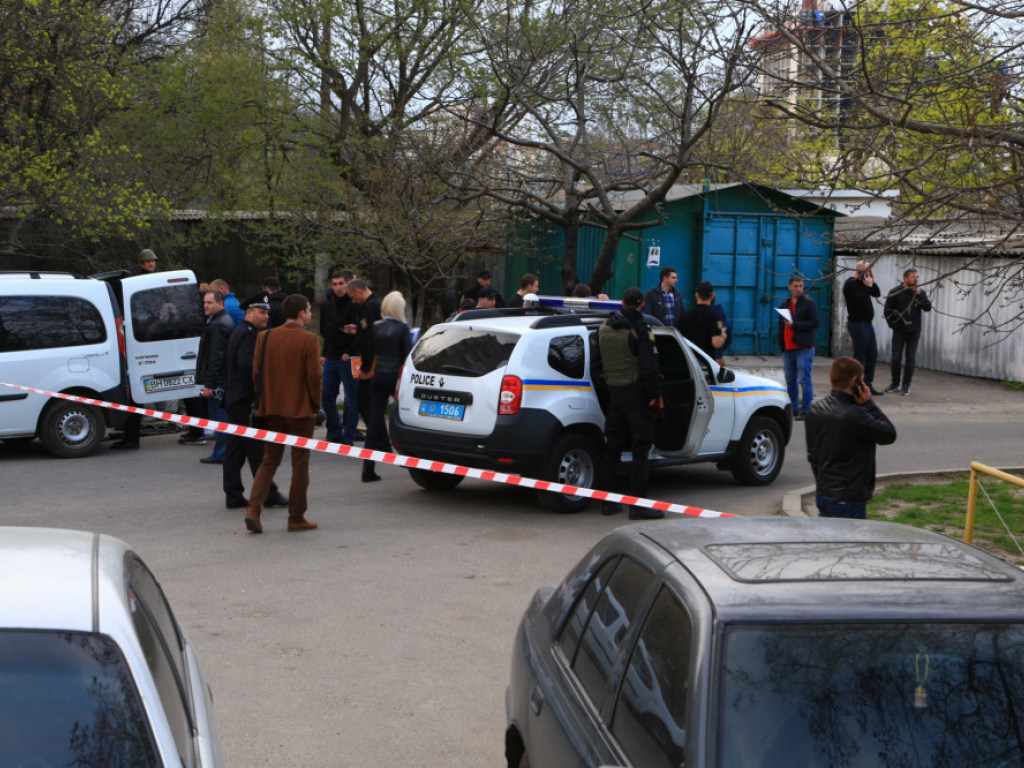 В Одессе совершили вооруженное нападение на автостоянку (ФОТО, ВИДЕО)