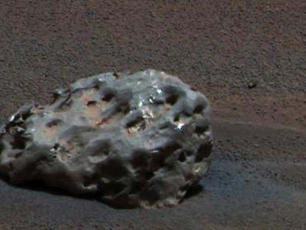 В метеоритах обнаружены алмазы (ФОТО)