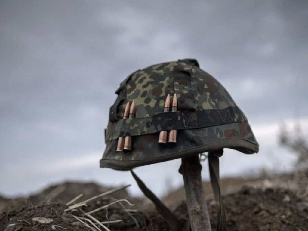 На Донбассе в зоне АТО применили артиллерию: погиб военный, трое ранены