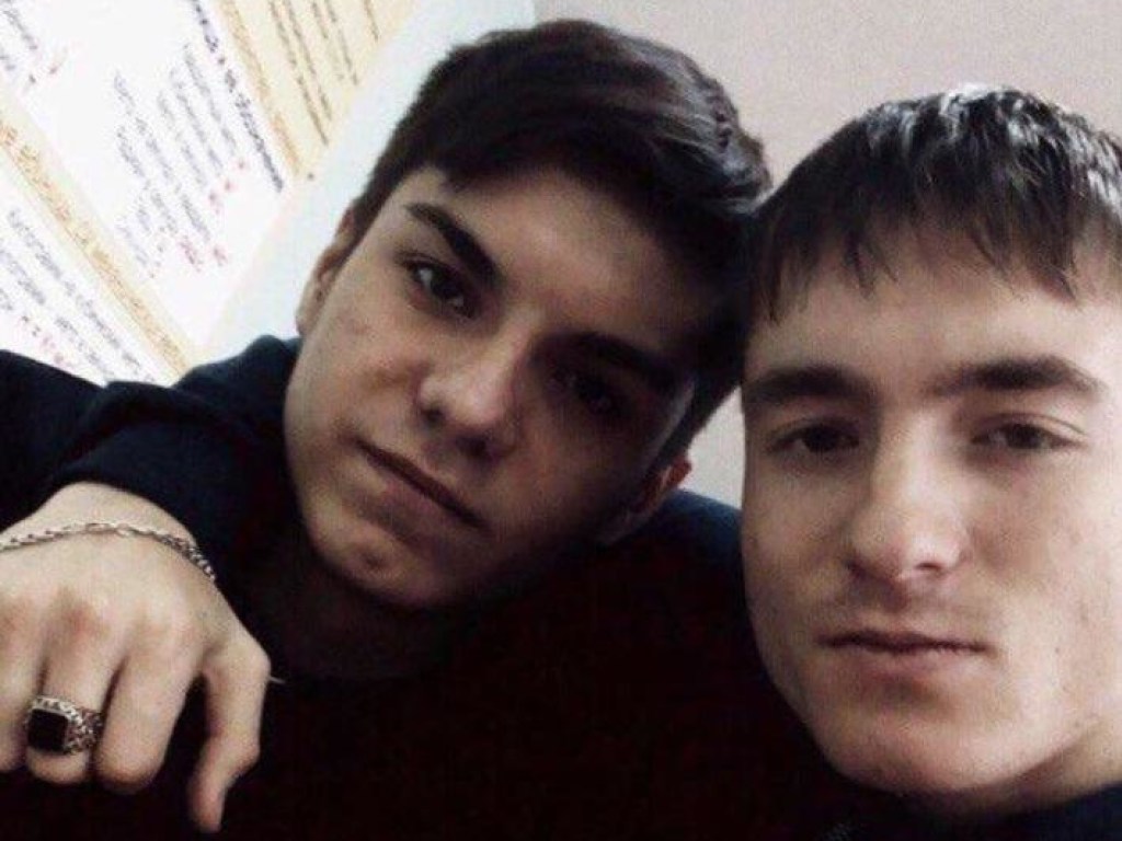 В России ученик устроил резню и поджег школу (ВИДЕО)