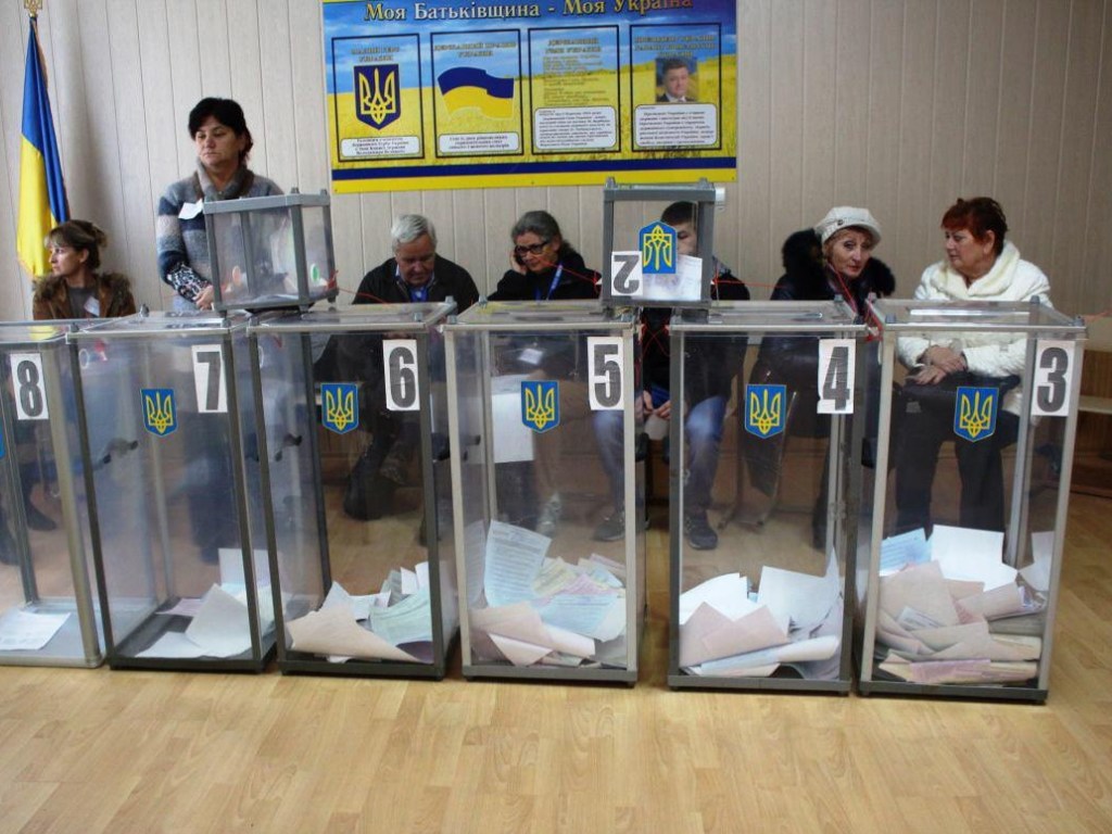 Украинцам  нужно перестать голосовать за политиков, обманувших и не выполнивших предвыборные обещания &#8212; эксперт
