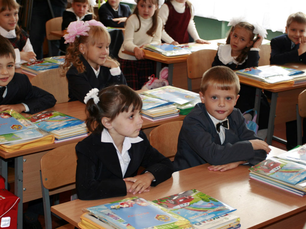 Украинских школьников могут обязать учить христианскую этику