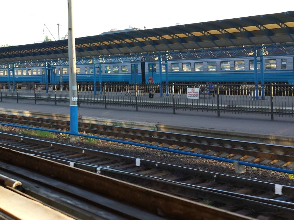 Жуткое событие на  ж/д станции: одессита переехал поезд (ФОТО)
