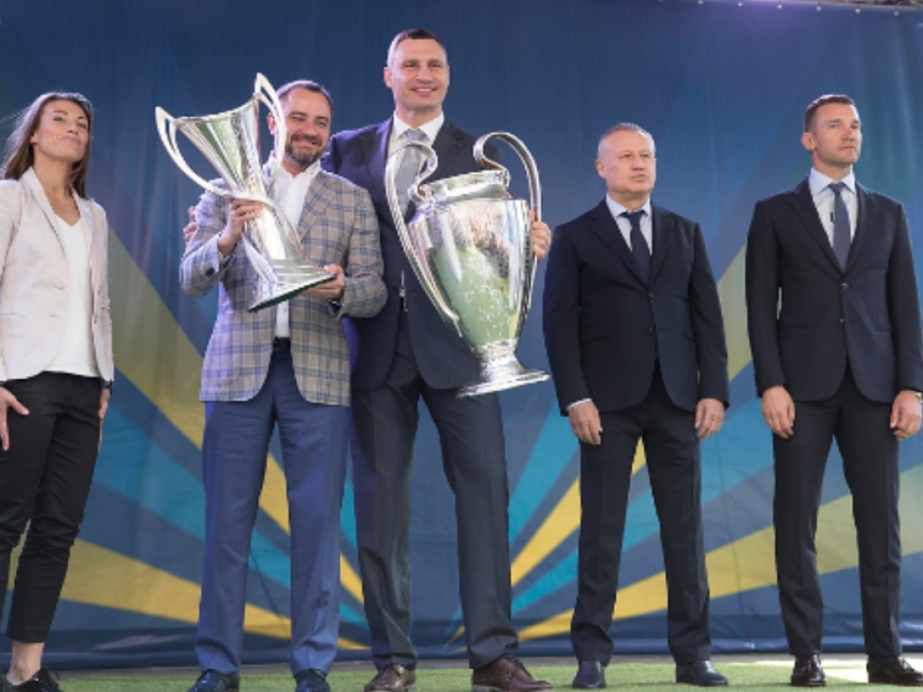 Кличко: Киев счастлив встречать кубки Лиги чемпионов УЕФА