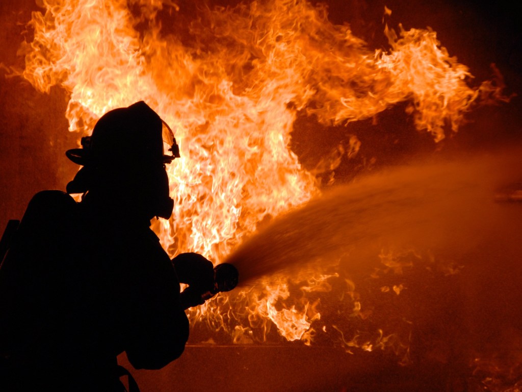 За сутки в Украине произошло 309 пожаров, два человека погибли
