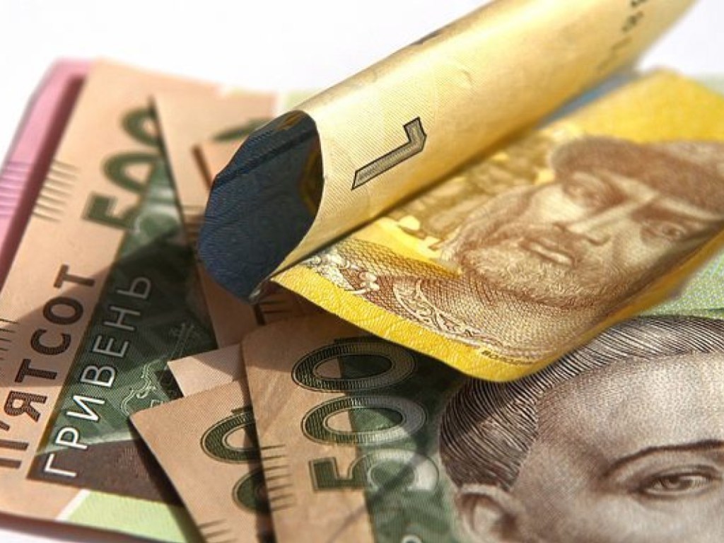 К концу года гривна девальвирует до 32 гривен за доллар – экономист