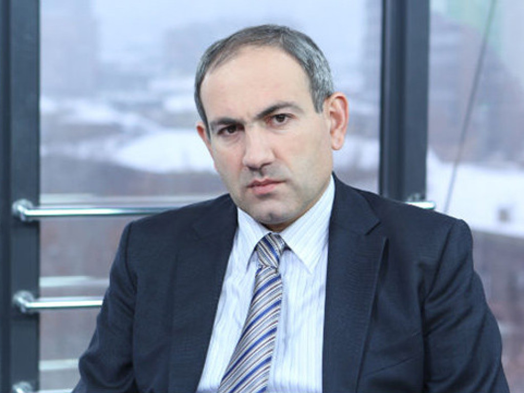 Ситуация в Армении: Пашинян отказался от переговоров с и. о. премьера и правящей партией