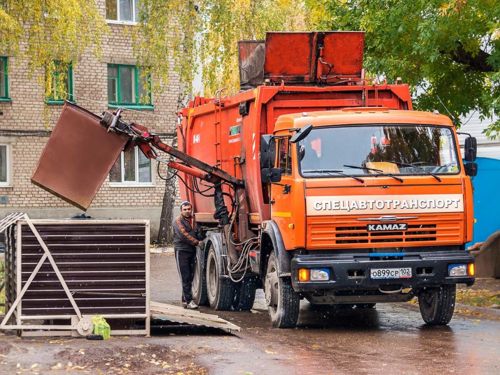 В Киеве хотят повысить тарифы на вывоз мусора на 30-40%