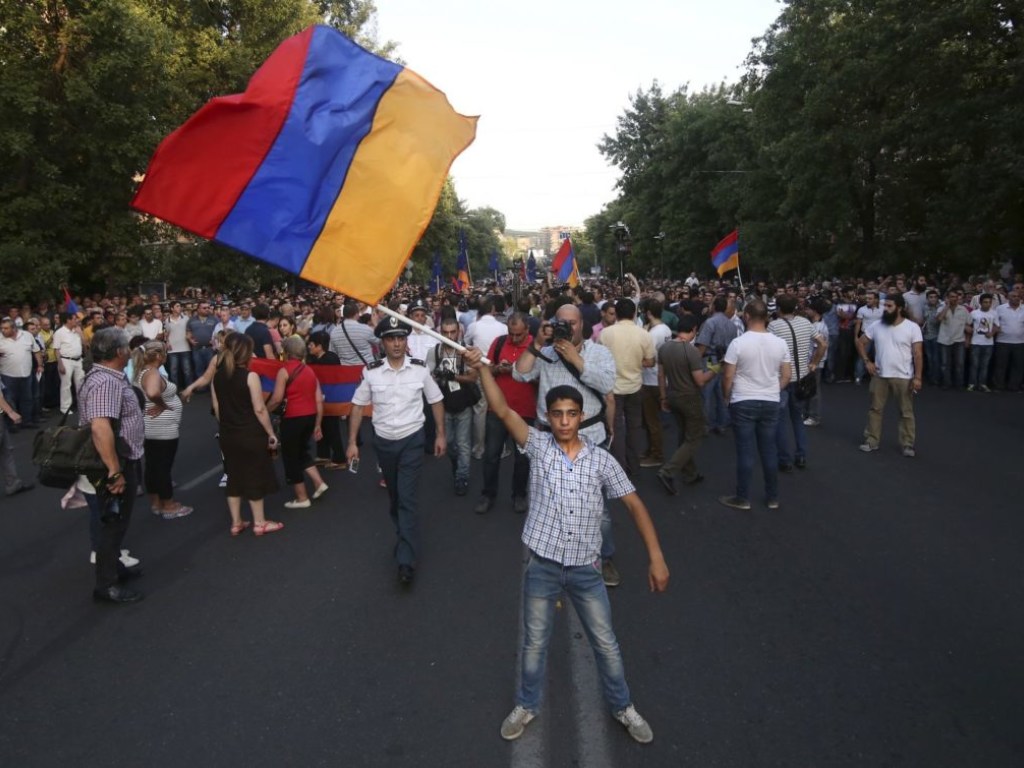 В Армении определились с датой выборов премьер-министра