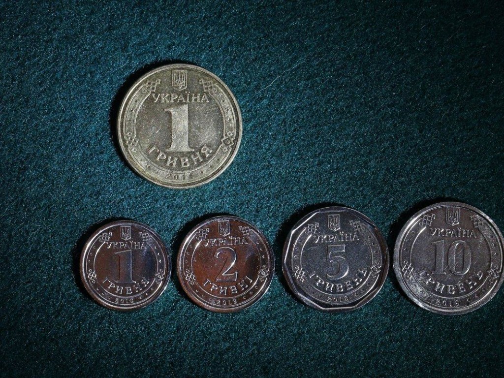 НБУ вводит в обращение новые монеты номиналом 1 и 2 гривны из-за обесценивания нацвалюты – экономист
