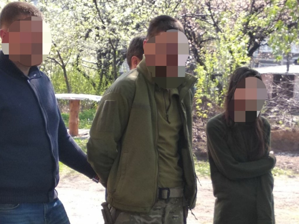 В Донецкой области у экс-бойца «Правого сектора» изъяли арсенал оружия и боеприпасов (ФОТО)