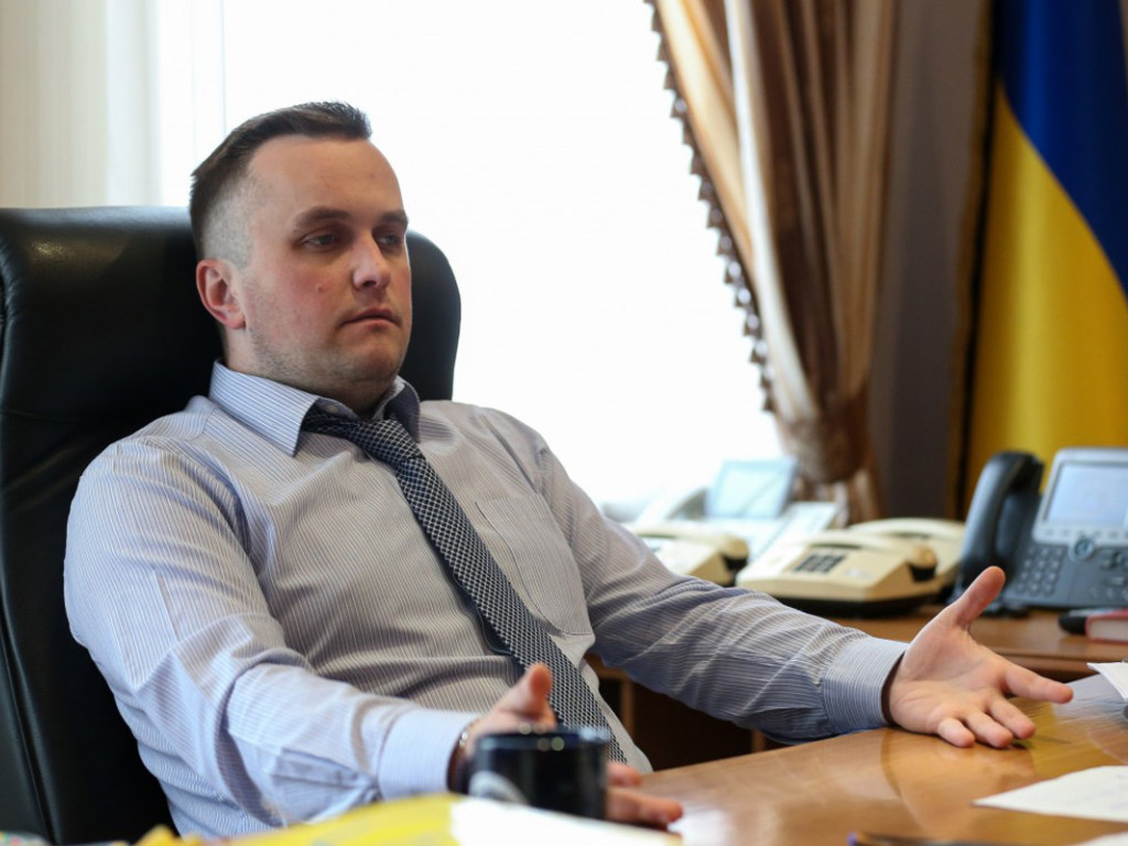 Холодницкий будет вынужден уйти в отставку до осени – политолог