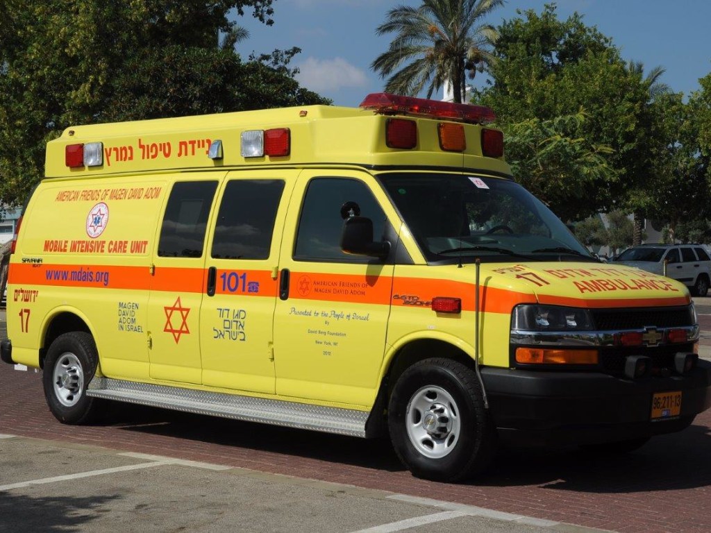 В Израиле автобус снесло бурным потоком воды, погибли 9 подростков (ВИДЕО)