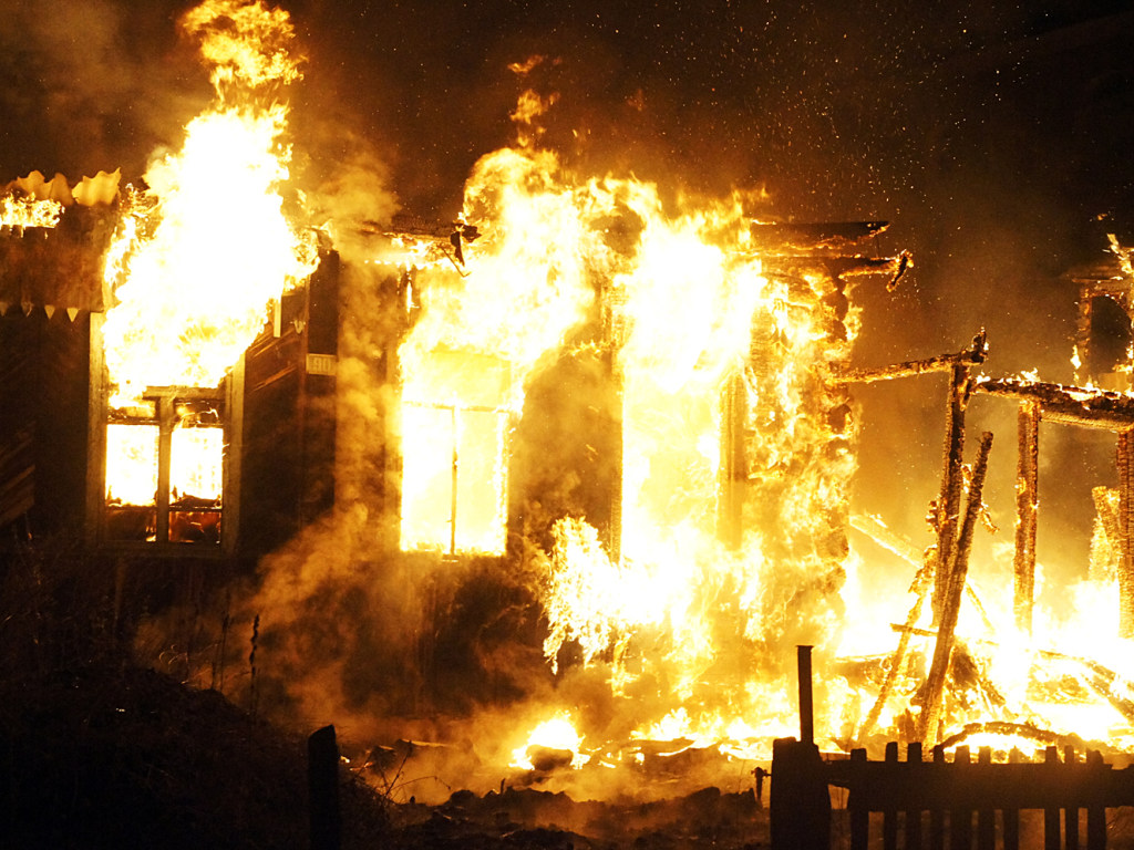В частном доме на Волыни сгорели три женщины