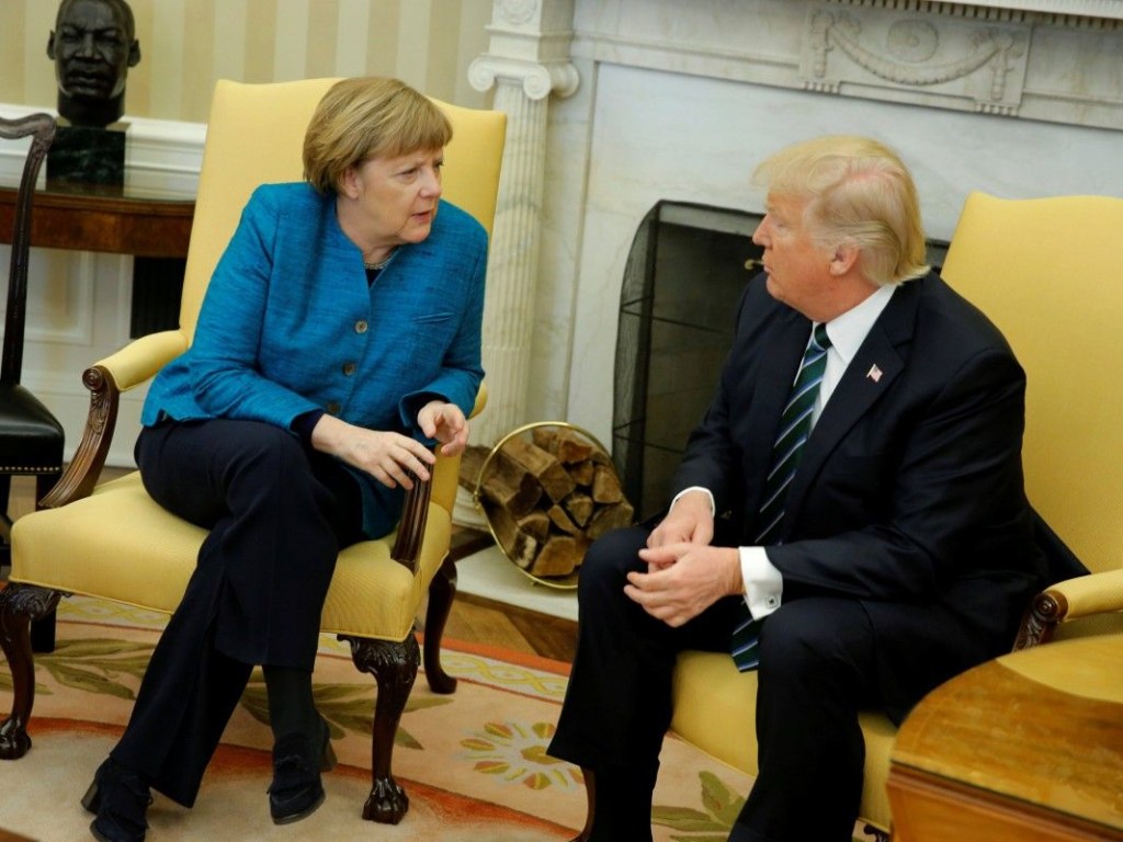 Американский аналитик объяснил, почему переговоры Трампа с Меркель и Макроном завершились фиаско