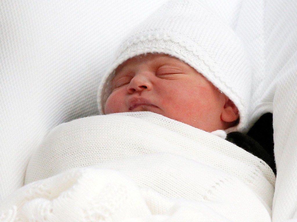 В Великобритании принцу Луи выдали свидетельство о рождении (ДОКУМЕНТ)