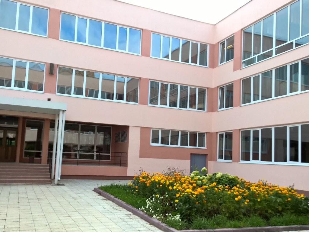 В одной из школ Ровно обнаружили в воздухе токсичные вещества
