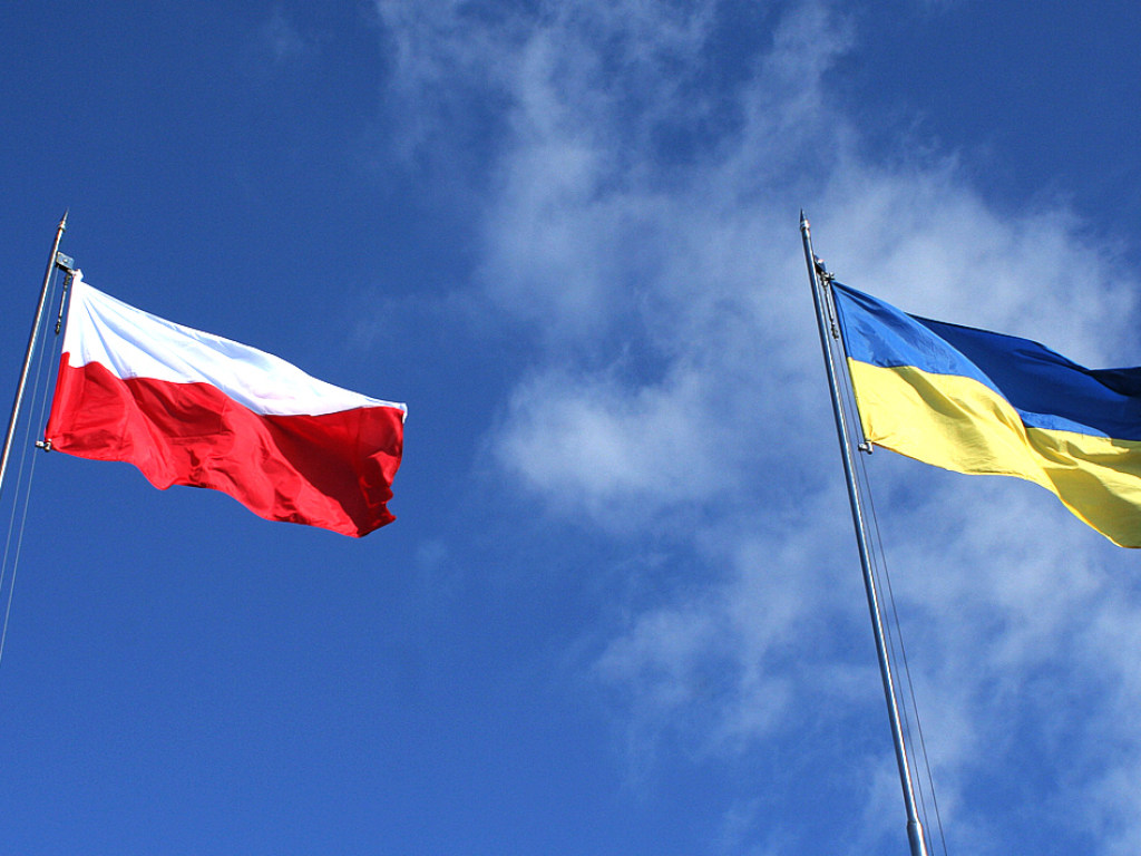 Трудовые мигранты перевели из Польши в Украину 3,2 миллиарда долларов