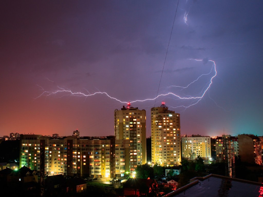 В Киеве завтра ожидается небольшой дождь, возможна гроза