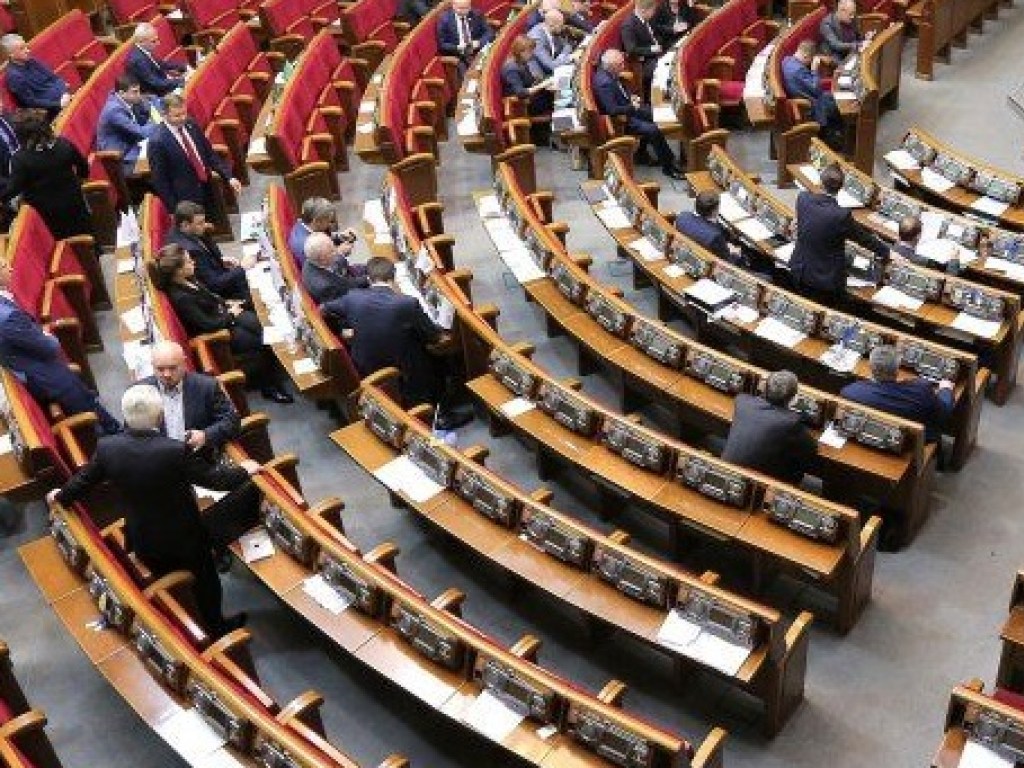 Замедление процесса принятия нового Избирательного кодекса Украины сыграет против власти &#8212; политолог