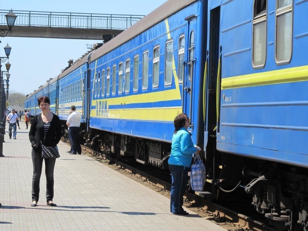 «Укрзализныця» планирует уменьшить количество ночных поездов