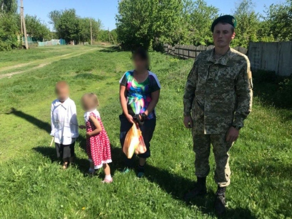 В Сумской области задержали украинку с детьми, которая незаконно пересекла границу (ФОТО)