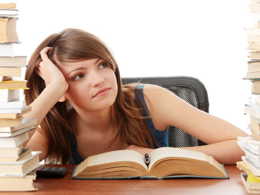 Психолог: За день до экзамена лучше отложить все учебники и как следует отдохнуть