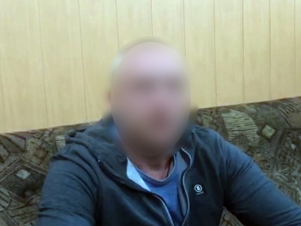 Воевавший на Донбассе боевик сдался украинской полиции (ФОТО)