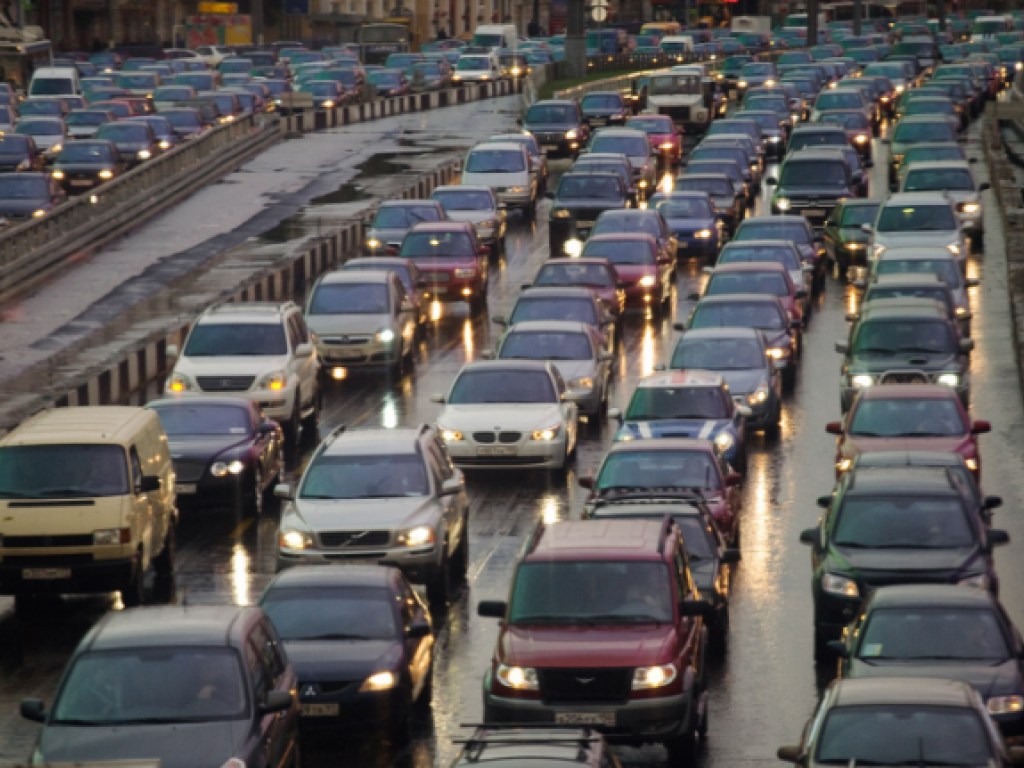 Вечерний транспортный коллапс: Киев парализовали пробки, тянучки и масса ДТП (КАРТА)