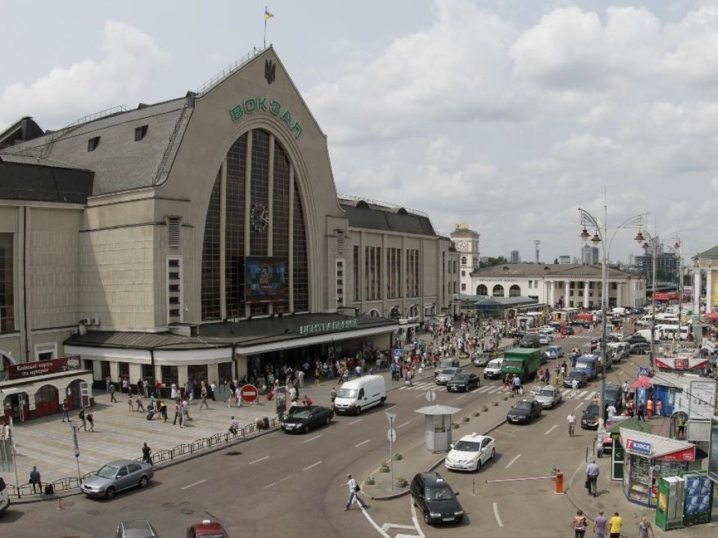 На центральном вокзале Киева с начала года произошло свыше сотни краж и ограблений