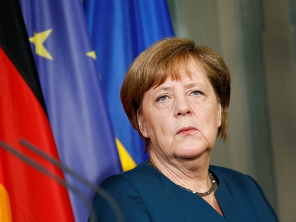 Меркель обсудит с Порошенко о задержании директора «РИА Новостей»