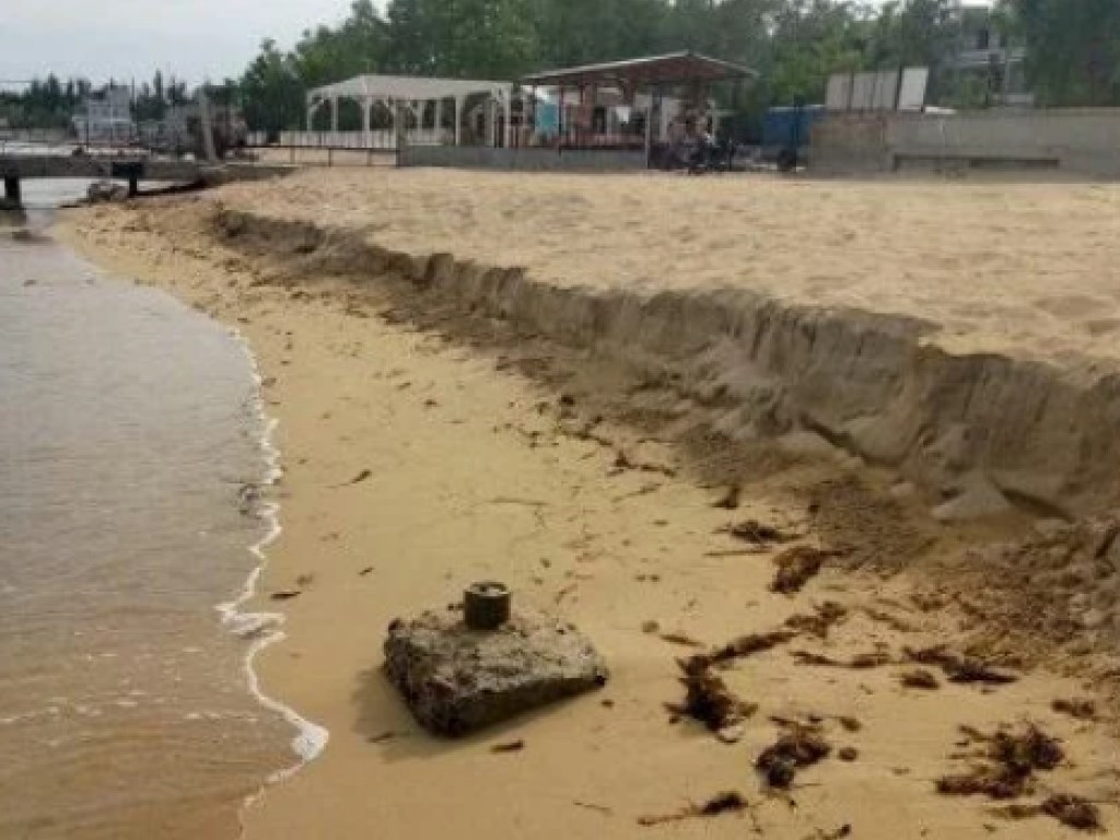 В Крыму заявили о массовом воровстве песка с пляжей (ФОТО)