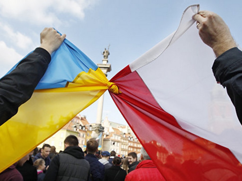 В Польше все чаще избивают украинцев из-за национальности &#8212; СМИ